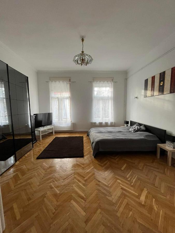 Szeged Apartman エクステリア 写真